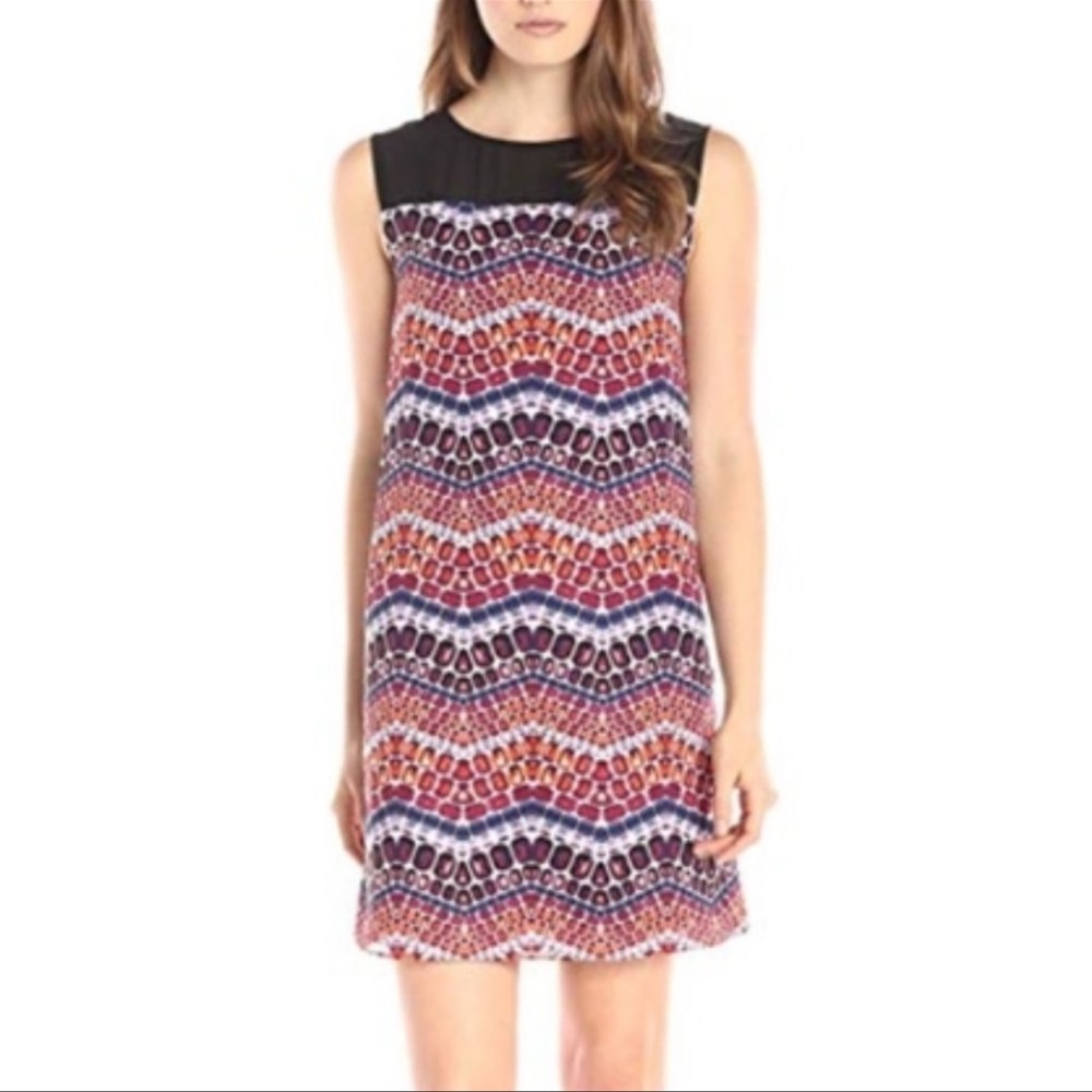 Sam Edelman Jemma Going Grey Shift Dress Sleeveless
Jewel Pattern, Size Small